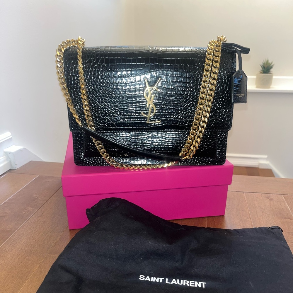 Yves Saint Laurent Large Sunset bag in Black Croc-Embossed Bag with Gold Chain